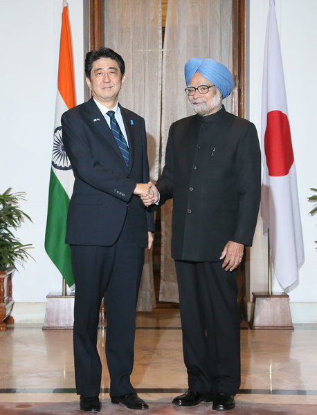 1月25日のできごと(何の日)【安倍晋三首相】インド・シン首相と会談