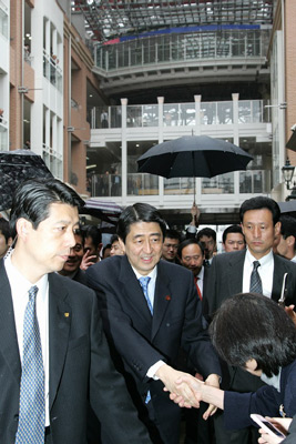 3月24日のできごと(何の日)『安倍晋三首相】高松、岡山を訪問