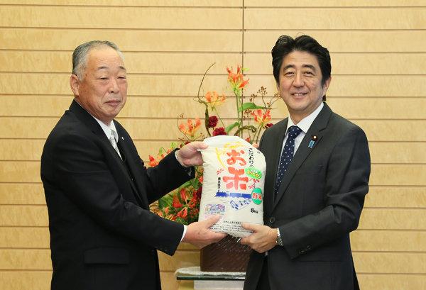 10月25日のできごと(何の日)【安倍晋三首相】「福島のお米はおいしい」